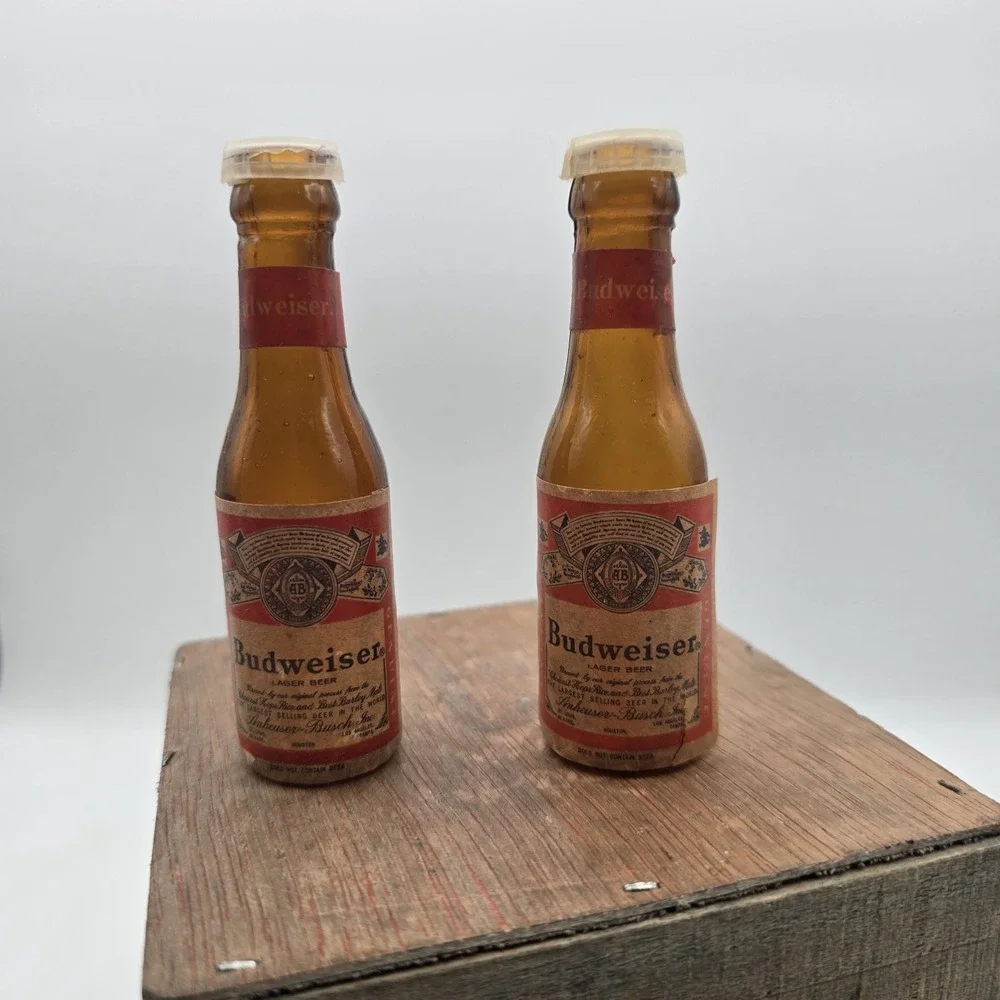 Vintage Budweiser Glass Bottle Salt & Pepper Shakers in Original Box